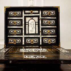 Ebony and ivory cabinet from Lombardo (17th century).