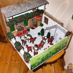 Esters Schwester hat die Terrasse nachgebaut
