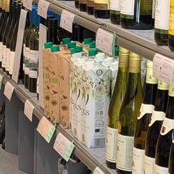 In Sigtuna haben wir das erste Geschäft gesehen, das Alkohol verkauft