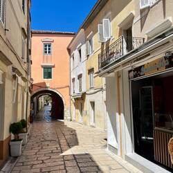 Petites rues fraîches et bien agréables