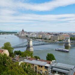 Chain Bridge, the first permanent crossing over the Danube