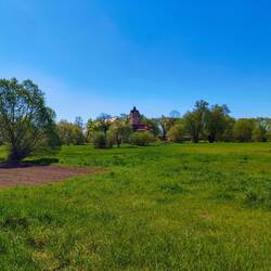 Schloss Gänsefurth kommt in Sicht
