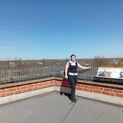 Marie auf dem Turm der Kathedrale