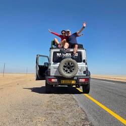 Double-Selfie (oder wie auch immer das heissen mag) in Namib-Wüste