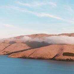"land of the long white cloud"