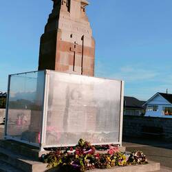 ANZAC monument complete with seagull