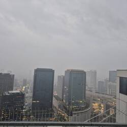 Wobei die Aussicht wirklich - trotz Regen - spektakulär ist.