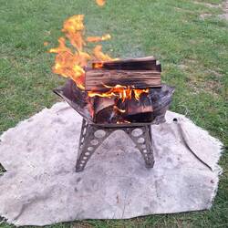 Der Abend klingt am Lagerfeuer 🔥 aus