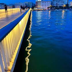 Le petit pont au raz de l'eau pour rejoindre mon bus