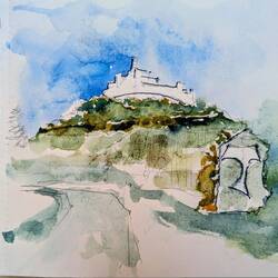 When wñalkig through Castrojeriz you'l see high on the hill this ancienct Castle