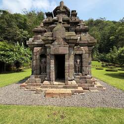 Kleiner Selogriyo-Tempel