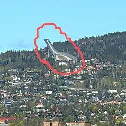 Da hinten ist der Holmenkollen