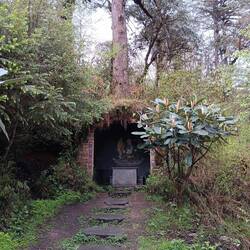 A meditation "cave" at Dochala Pass.