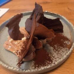 Chocolate dessert