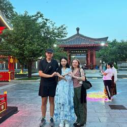 Ich, 不知道她叫什么, Ella
