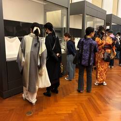 A quick survey of dressing styles in the Japan National Museum