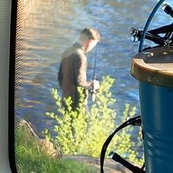 Stalking des Anglers,durchs Heckfenster