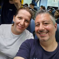 Im vollen HongKonger Bus mit 70 Sachen den Berg runter. Da brauchst keine Achterbahn mehr 😂