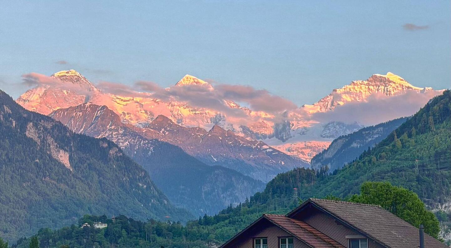 Abendstimmung von unserem Camping (Eiger, Mönch und ....)