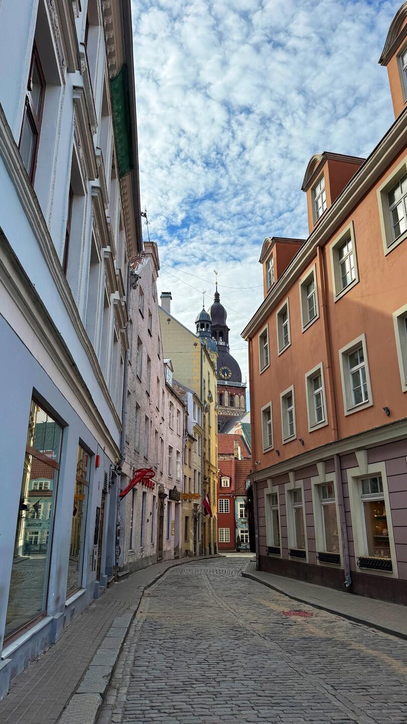 Enge Gassen mit Kopfsteinpflaster prägen die Altstadt.
