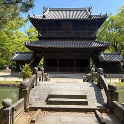 Der Shojukuji-Tempel hat einen wunderbaren Garten.