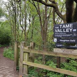 The sign was the least beautiful thing about this canalside reserve