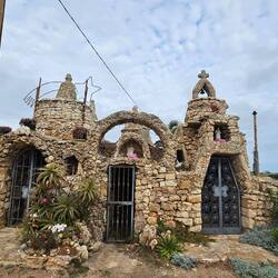 A beautiful chapel on the roadside