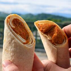 Frühstück mit Aussicht: Noch von Foodsharing gerettete Wraps!