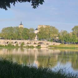 Im Hintergrund die Stadt