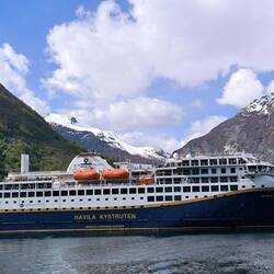 unser Schiff wendet