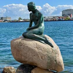 die kleine Meerjungfrau, eines der Wahrzeichen von Kopenhagen