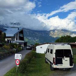 Unser Campingplatz in Oberterzen - Platz für 3 Campingbusse