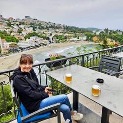 Bierchen mit Ausblick auf den Strand von Ulcinj