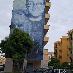 Murale di Verdone e Waters