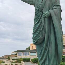 Nerone indica le sue grotte
