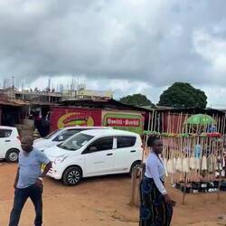 Passing the markets in Mzuzu