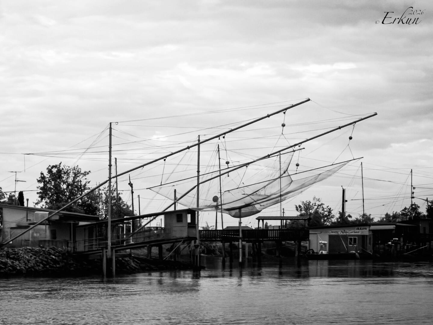 Not sure what these nets are called here; we know them as Chinese nets — Porto Garibaldi (bus 333).