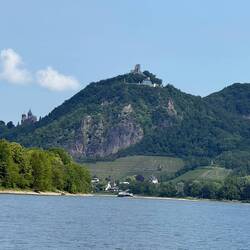 Drachenfels und Drachenburg