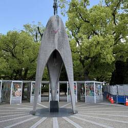 Das Kinderfriedensdenkmal zu Ehren von Sadako Sasaki und allen verstorbenen Kindern.