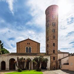 Basilica di Sant'Apollinare Nuovo (6th century); bell tower (9th or 10th century) — Ravenna, Italy.