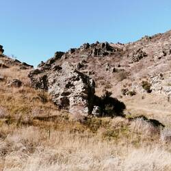 Lots of shale rock formations at the end of the pass