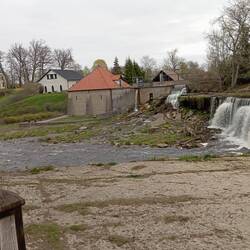 Der zweitgrößte Wasserfall Estlands