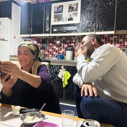 Chez Yavuz et Bedia nous avons mangé des plats délicieux