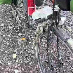 Les vélos ont bien ramassé il faut nettoyer avant de continuer!
