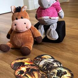 Elefantenquartett mit Pferd