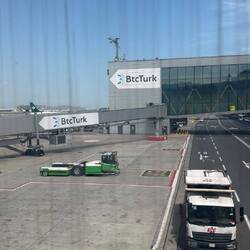 Istanbul -man kann einen Flughafen auch schneller bauen