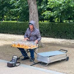 Straßenmusik, die man nicht jeden Tag zu hören bekommt; richtig 👍