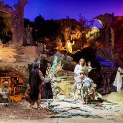 Scene from the Easter Presentation @ the Duomo — Ravenna, Italy.