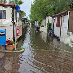 Alles unter Wasser