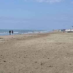 Strand am Tag der Anreise, menschenleer